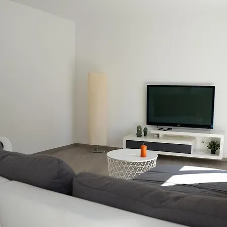 Apartment Jola *